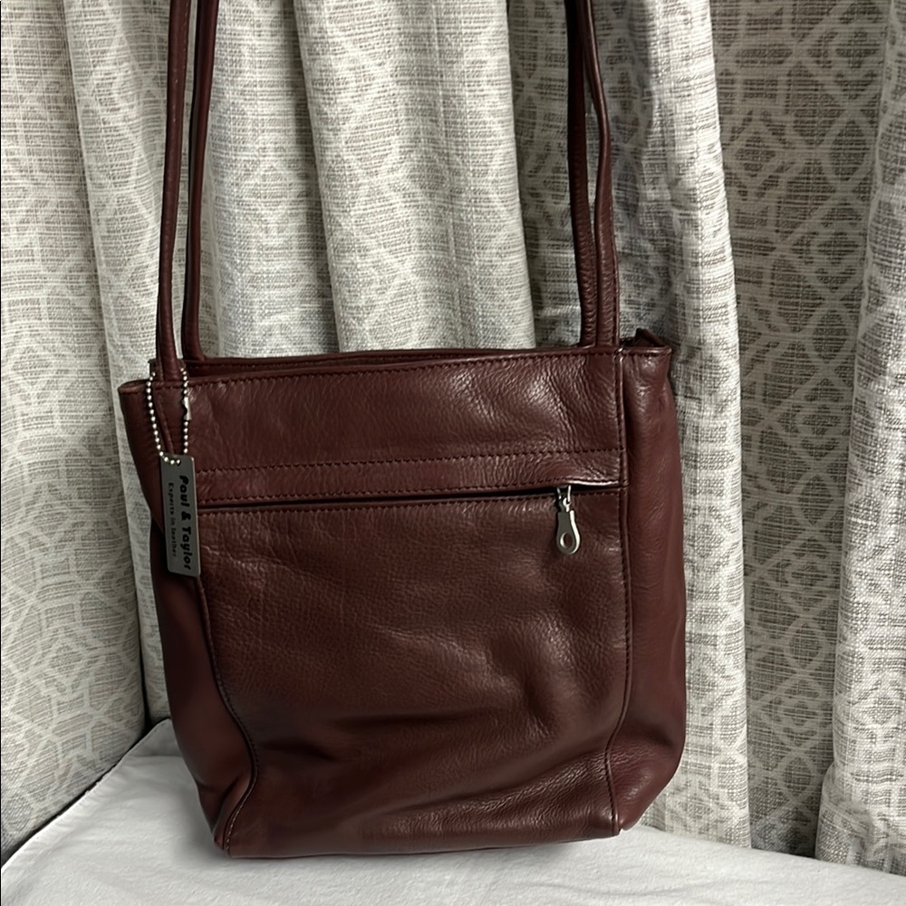 Elegant Brown Leather Shoulder Bag